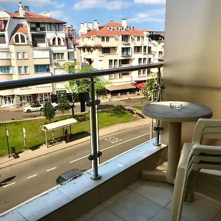 Vadim In Panorama Vigo Apartman *